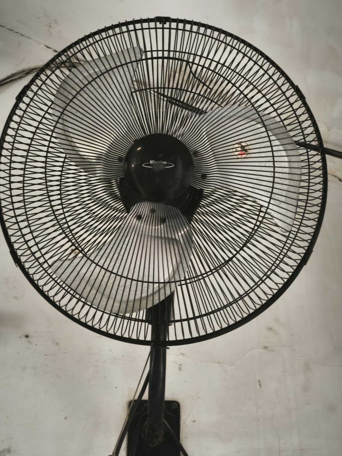Kipas Angin Besi